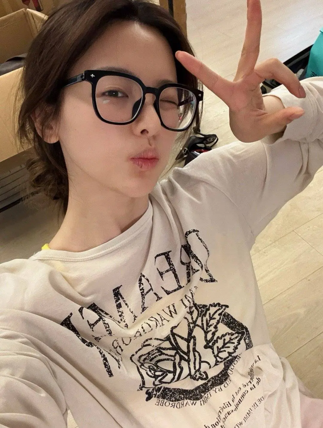 杨超越素颜还是太权威了！素颜女明星