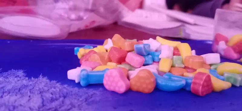 上联：药到口中方知苦，请君对下联糖吃嘴里才晓甜