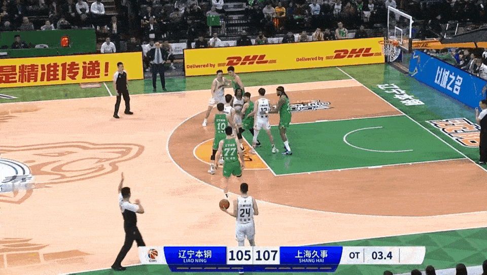 大威“杀人猪心”发球砸张镇麟后背，张镇麟比赛结束直接离场，他自己感觉到了耻辱，比