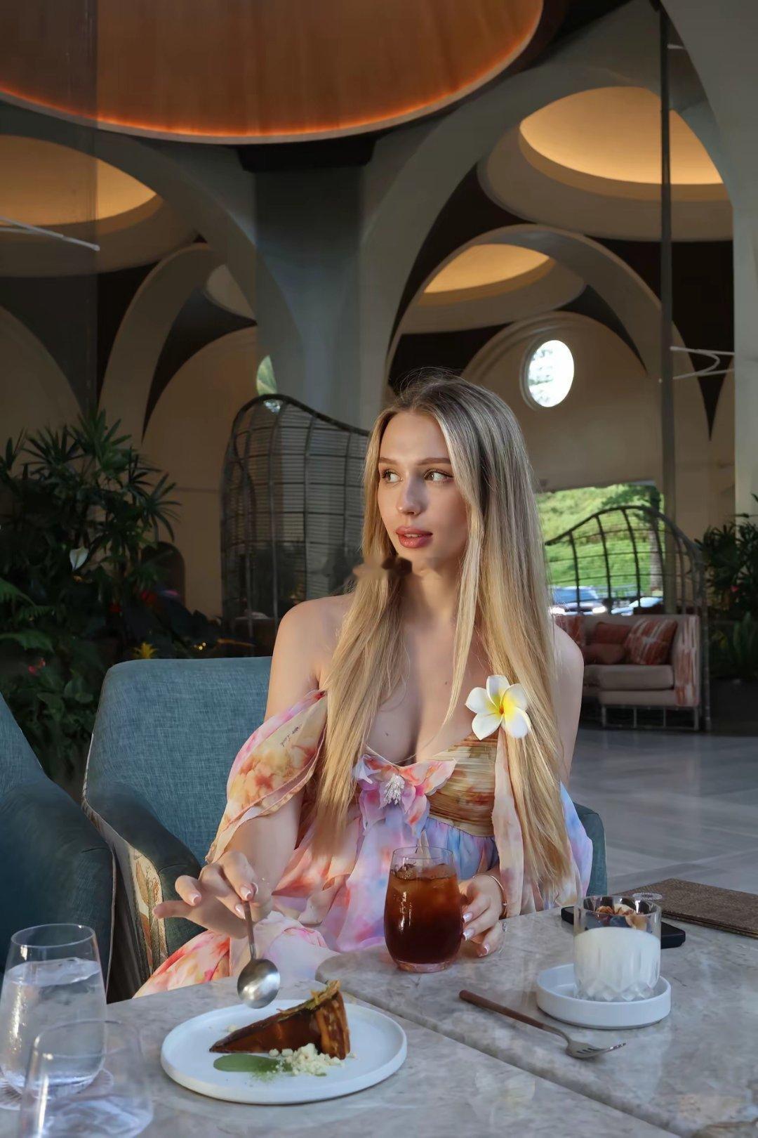 和小老婆在夏威夷的快乐时光 