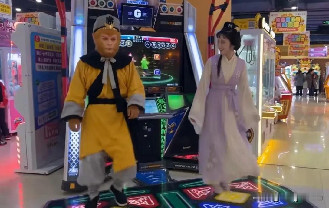 为什么这两天林妹妹跟孙猴子的视频这么流行？我们太心疼林妹妹了。如果真有如此事情该