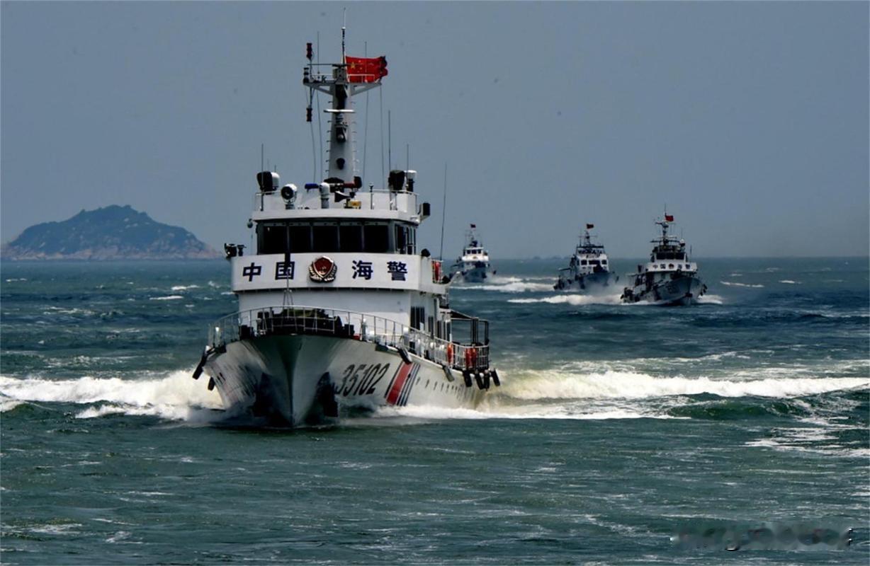 【揭秘“海上110”：中国海警的硬核职责】

中国海警是武警海警总队，统一履行海