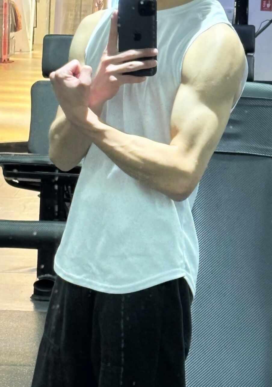 每天都要记录一下
手臂 腹肌 日常记录