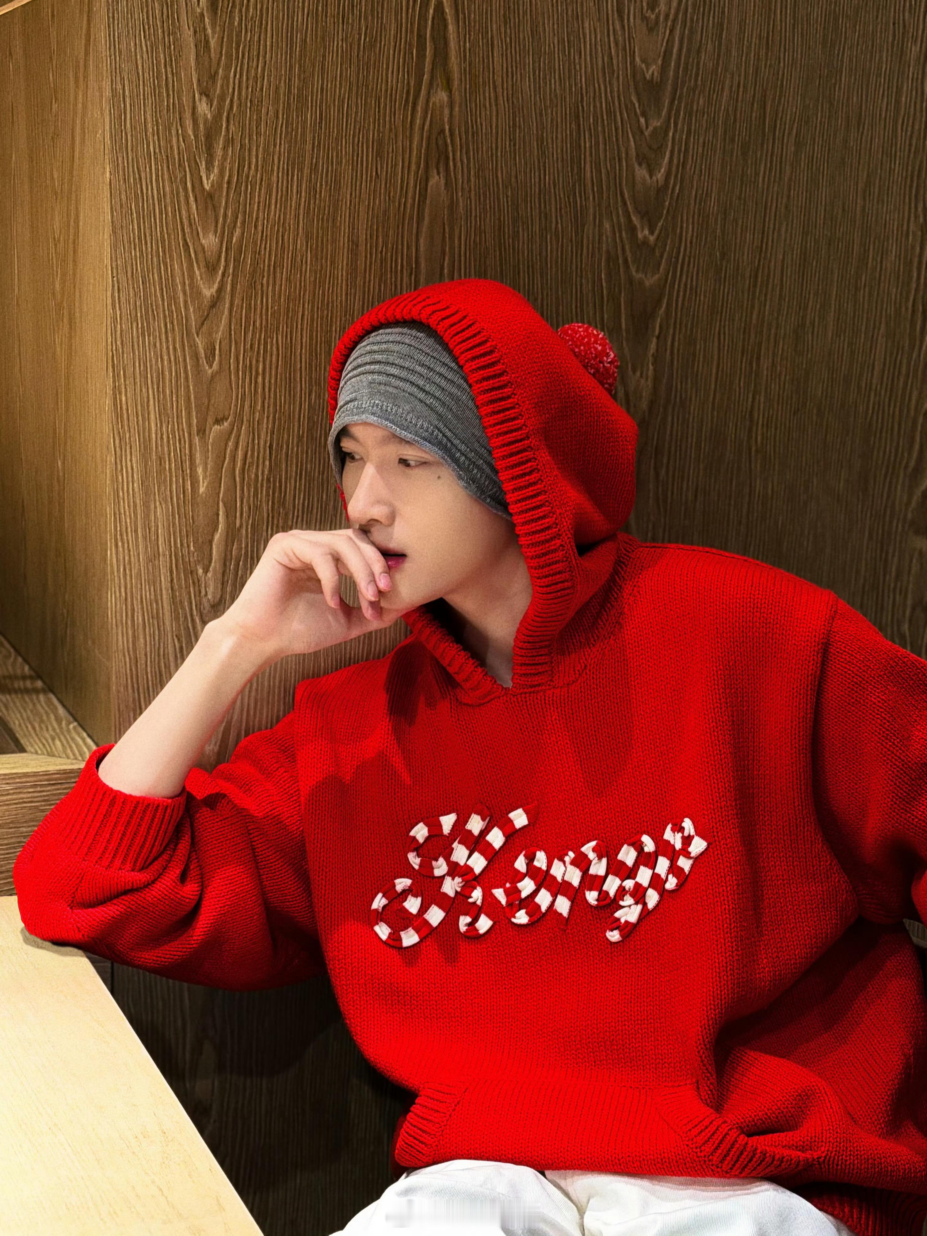 展轩圣诞节营业小红帽红红火火