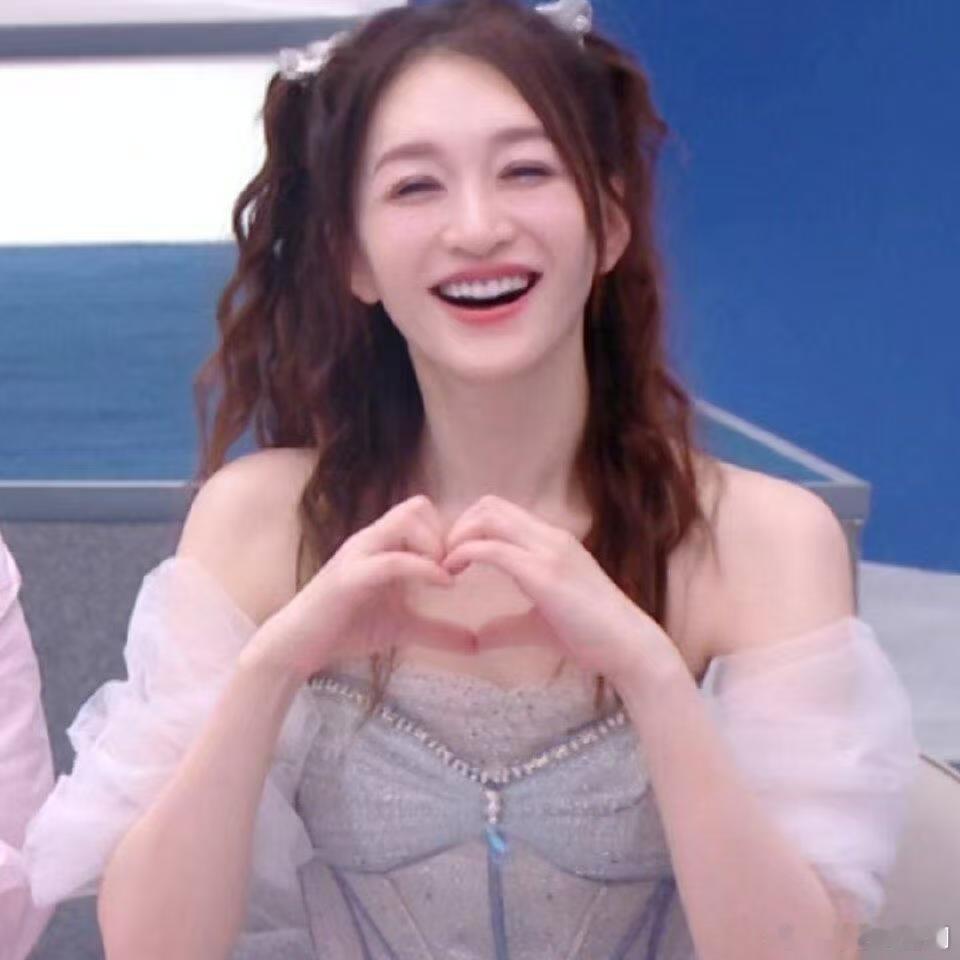 李小冉来浪姐前学高情商语录乘风2026高冷颜值是假象！李小冉来浪姐前狂补高情商语