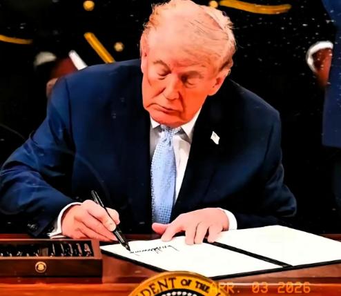 美国那边传来新消息
2026年4月2日，美国白宫放出个炸锅消息：特朗普亲笔签了文