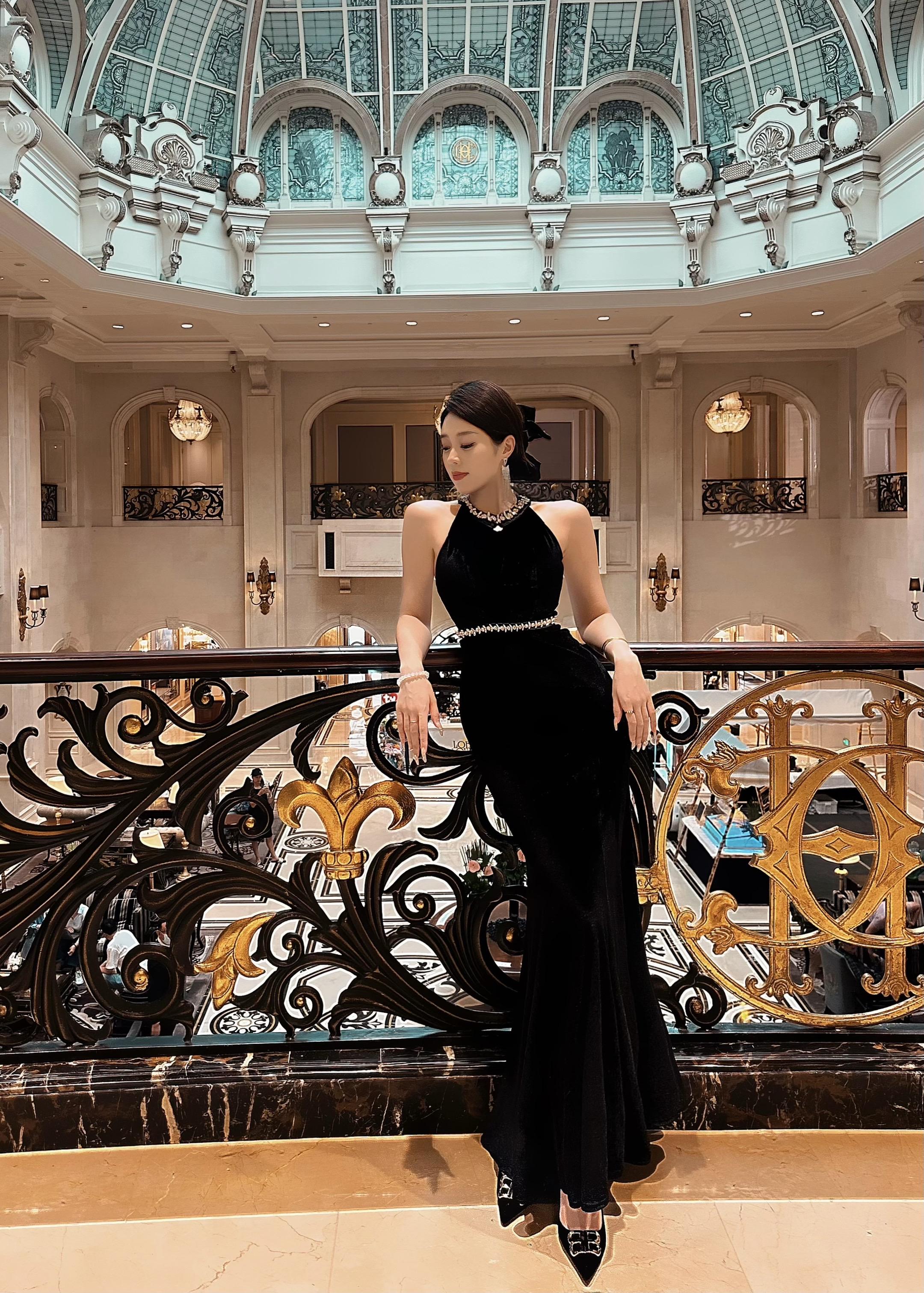 她是有什么心事吗