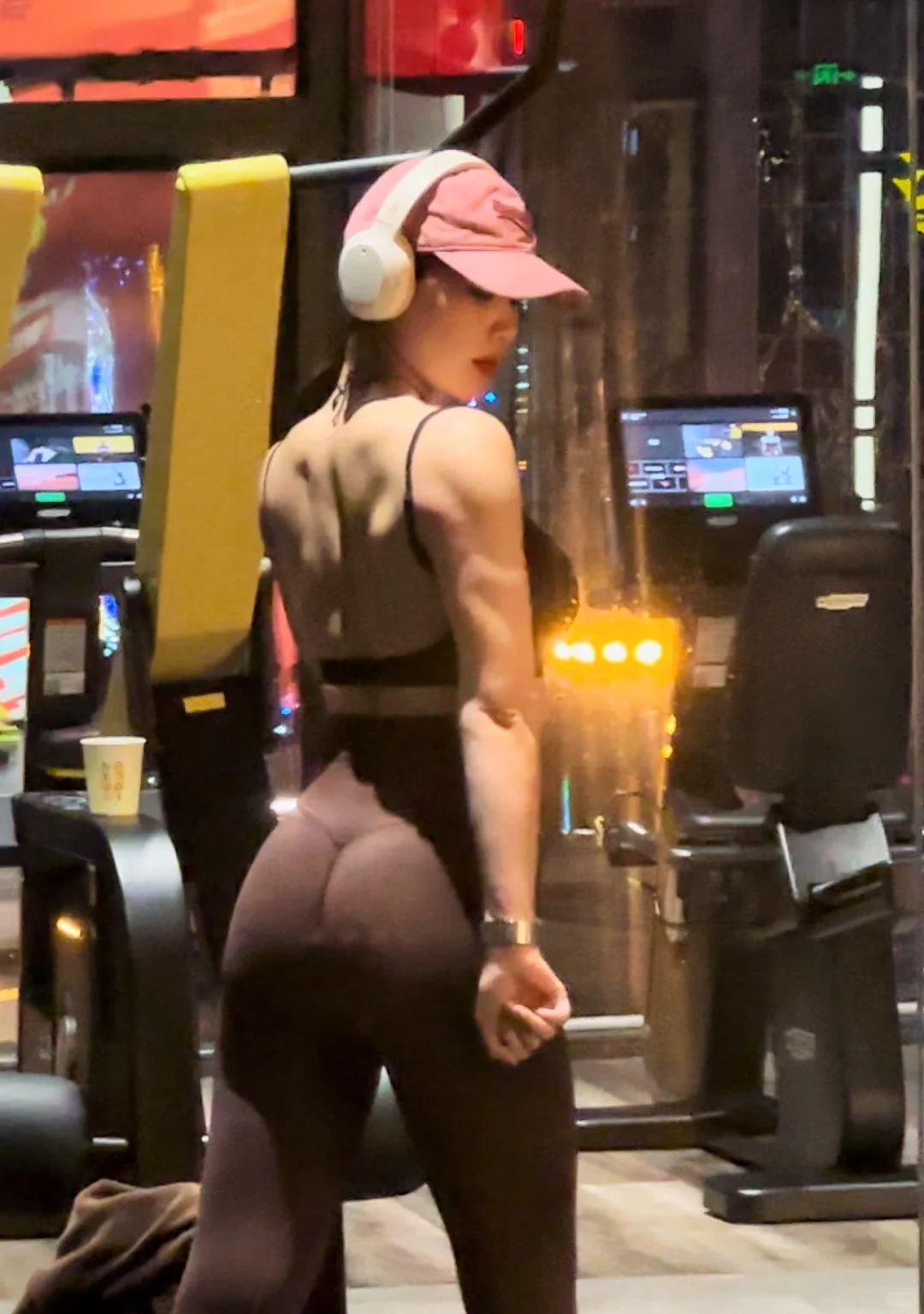 奔4姐姐 可以做你们的健身动力吗