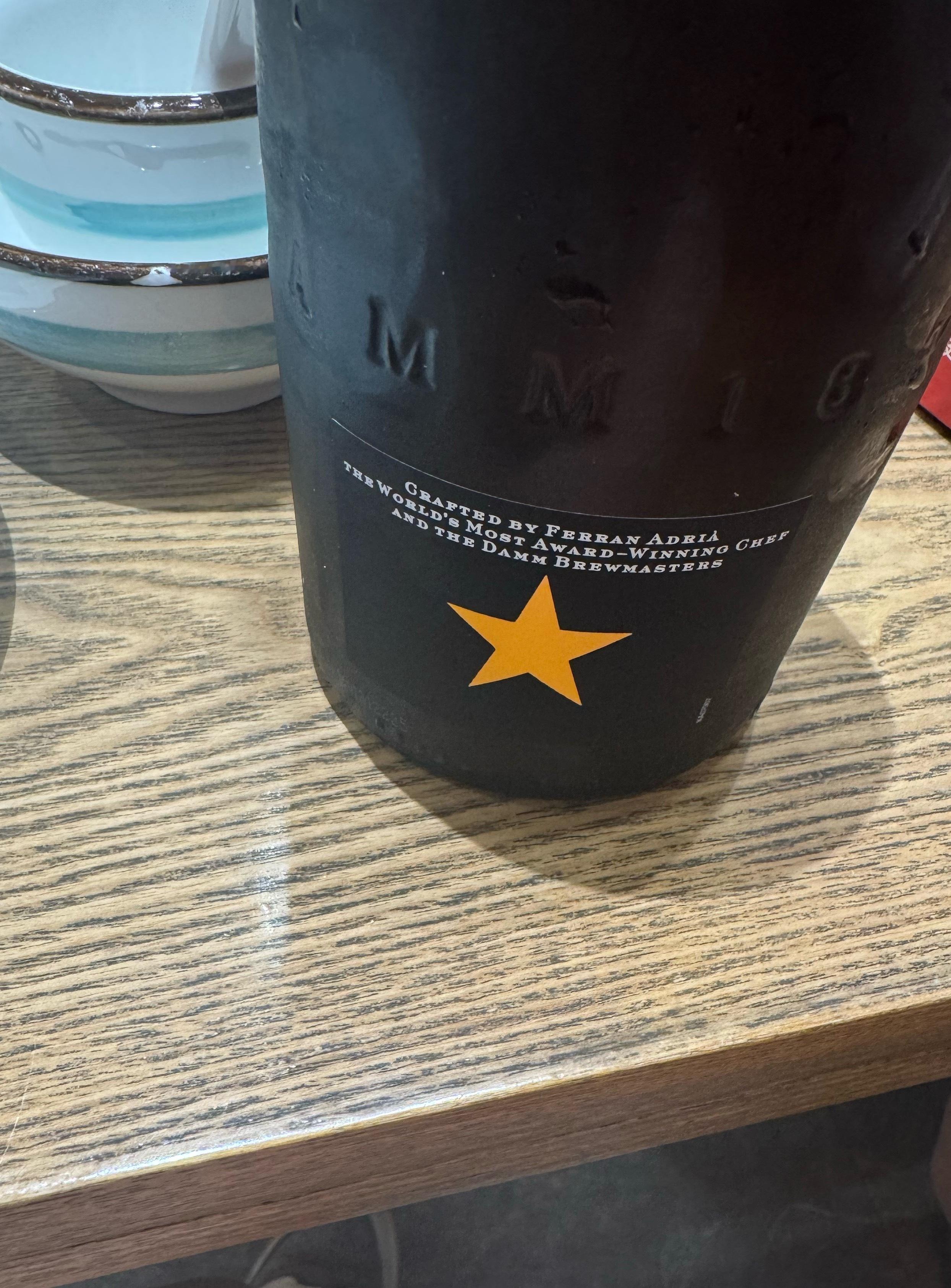 好哥们来天津拍戏，过两天进组了。今天趁机会赶紧喝点儿，过两天喝不了了。哈哈。 ​
