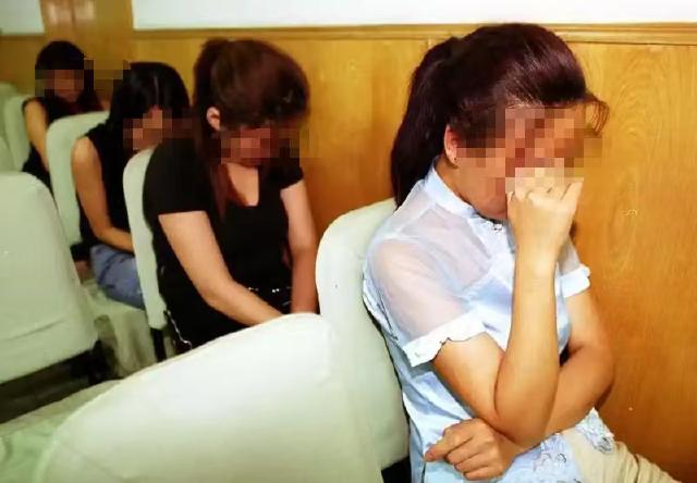 江西九江，13岁女孩不上学了，跟一个15岁女孩成为好闺蜜，谁知道，这个闺蜜很坏，