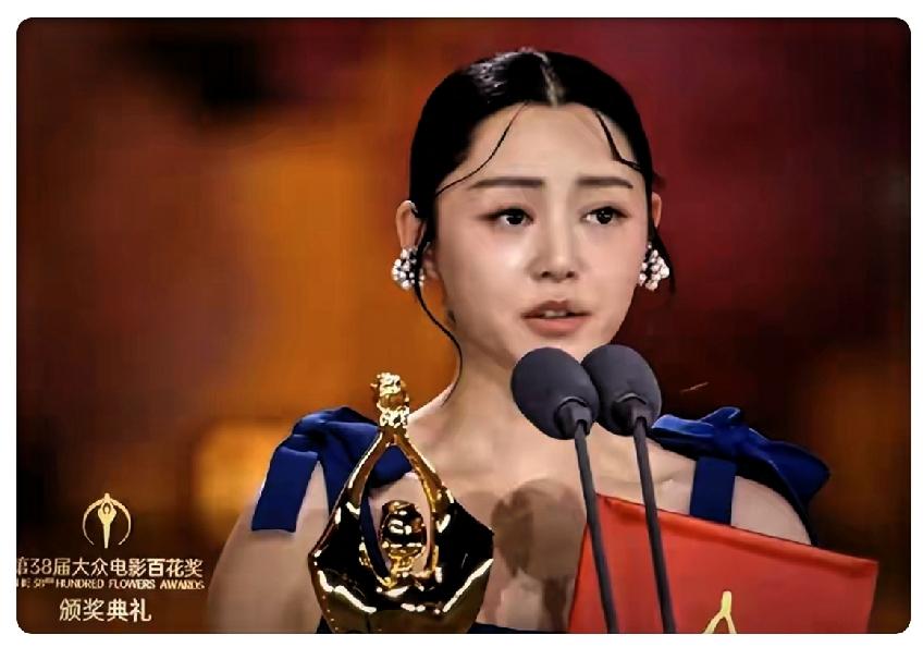 卫诗雅拿奖，
给所有演员上了一课。
当演员拼到最后，拼的从来不是名气和流量，而是