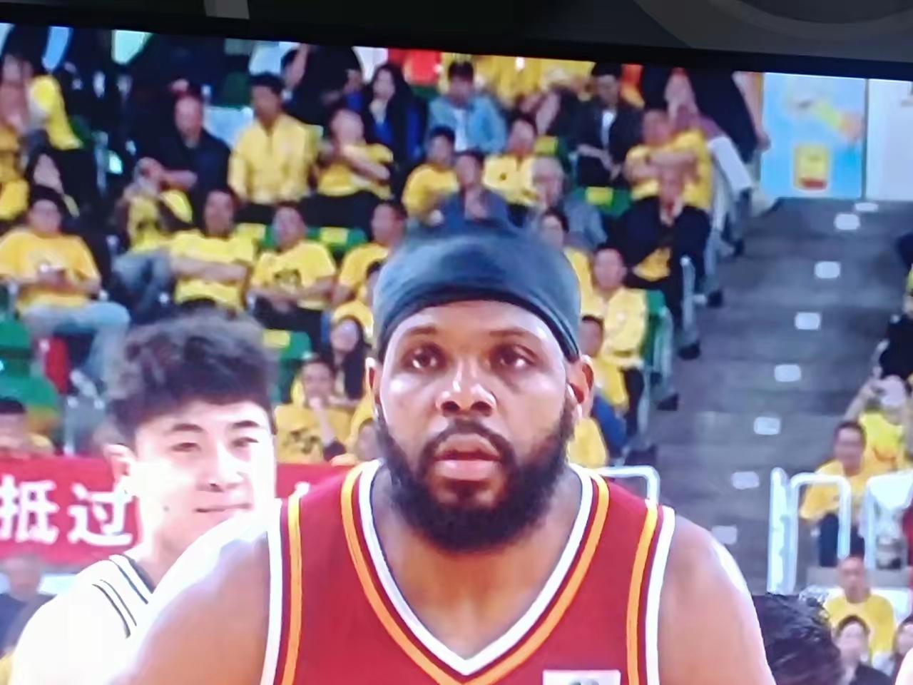 山西队进入季后赛模式，奈特和尼克斯全面在线，得分和效率都是新高，山西队选外援还是