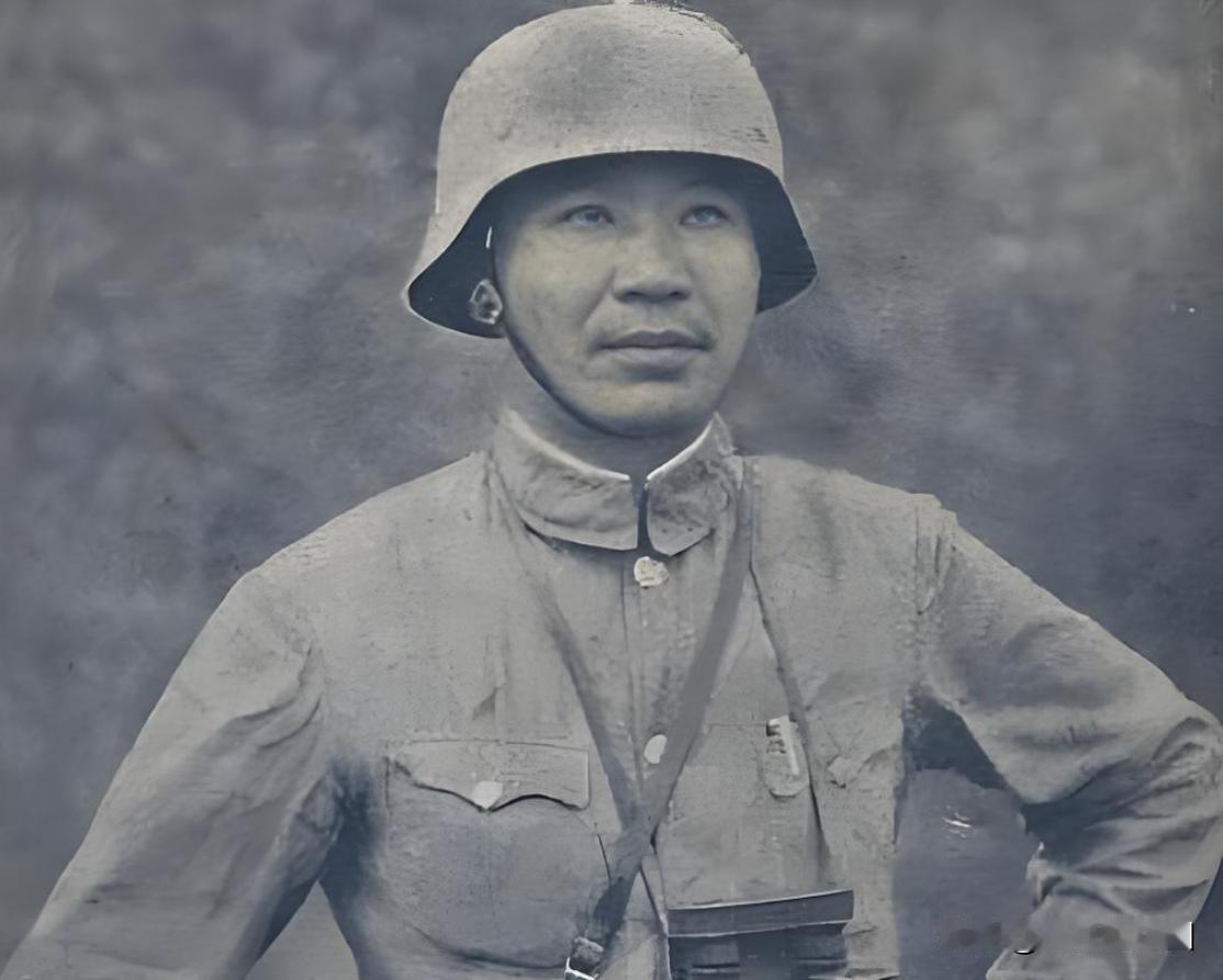 不愧是俞济时创办的黄埔嫡系，每次都被王耀武作为主力使用，率先向日军冲锋！

19