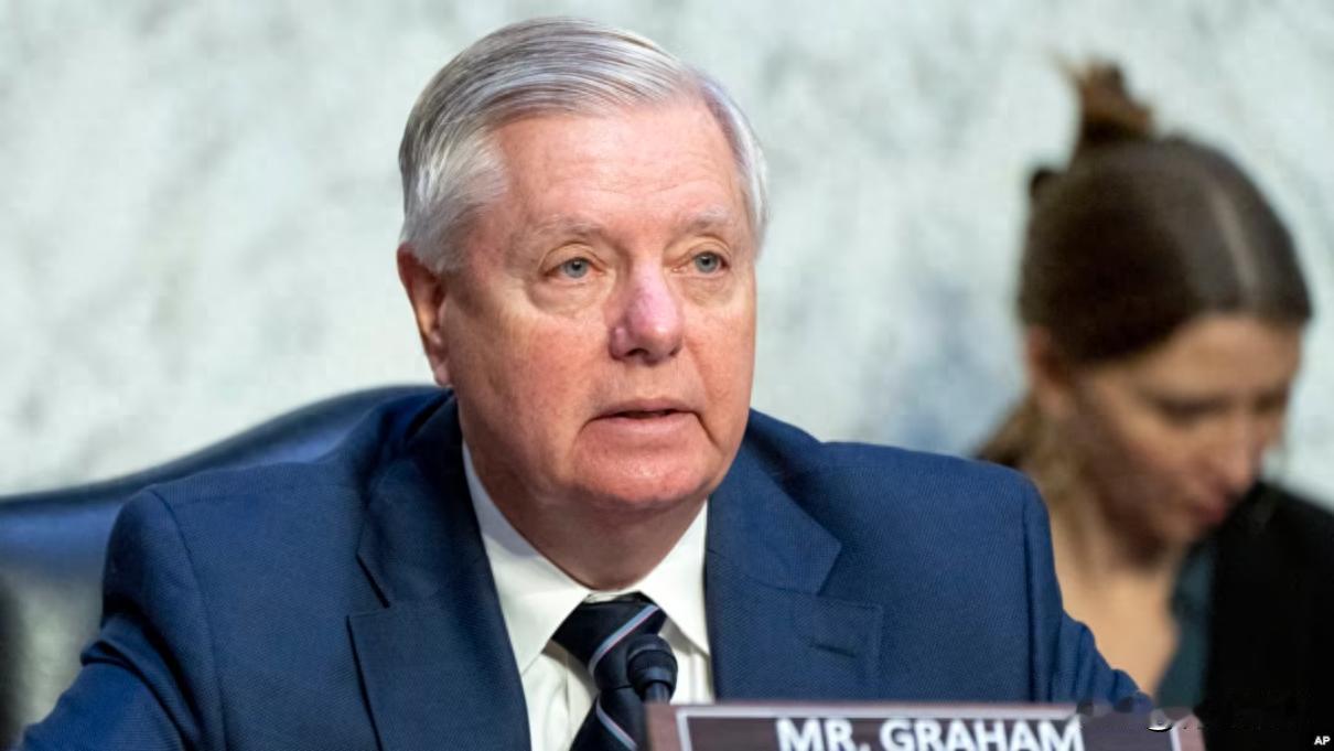 马杜罗事件或将重演，特朗普政府放话，将在几周内推翻哈梅内伊！


大家还记得几个