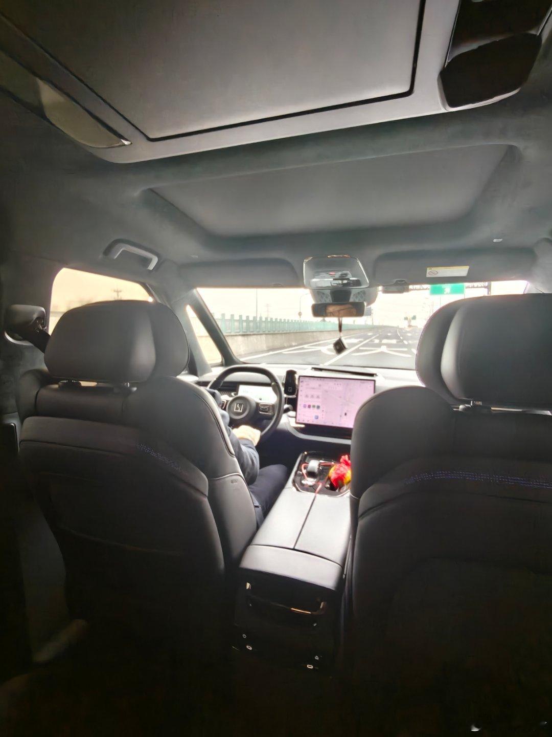 杭州怎么可以这么冷？不是显示9度吗？ 杭州