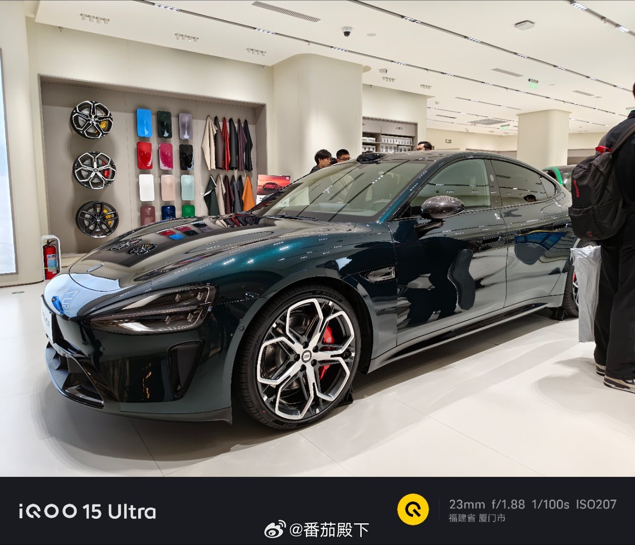 各位同学预测一下：新一代SU7 今晚锁单量会是多少？