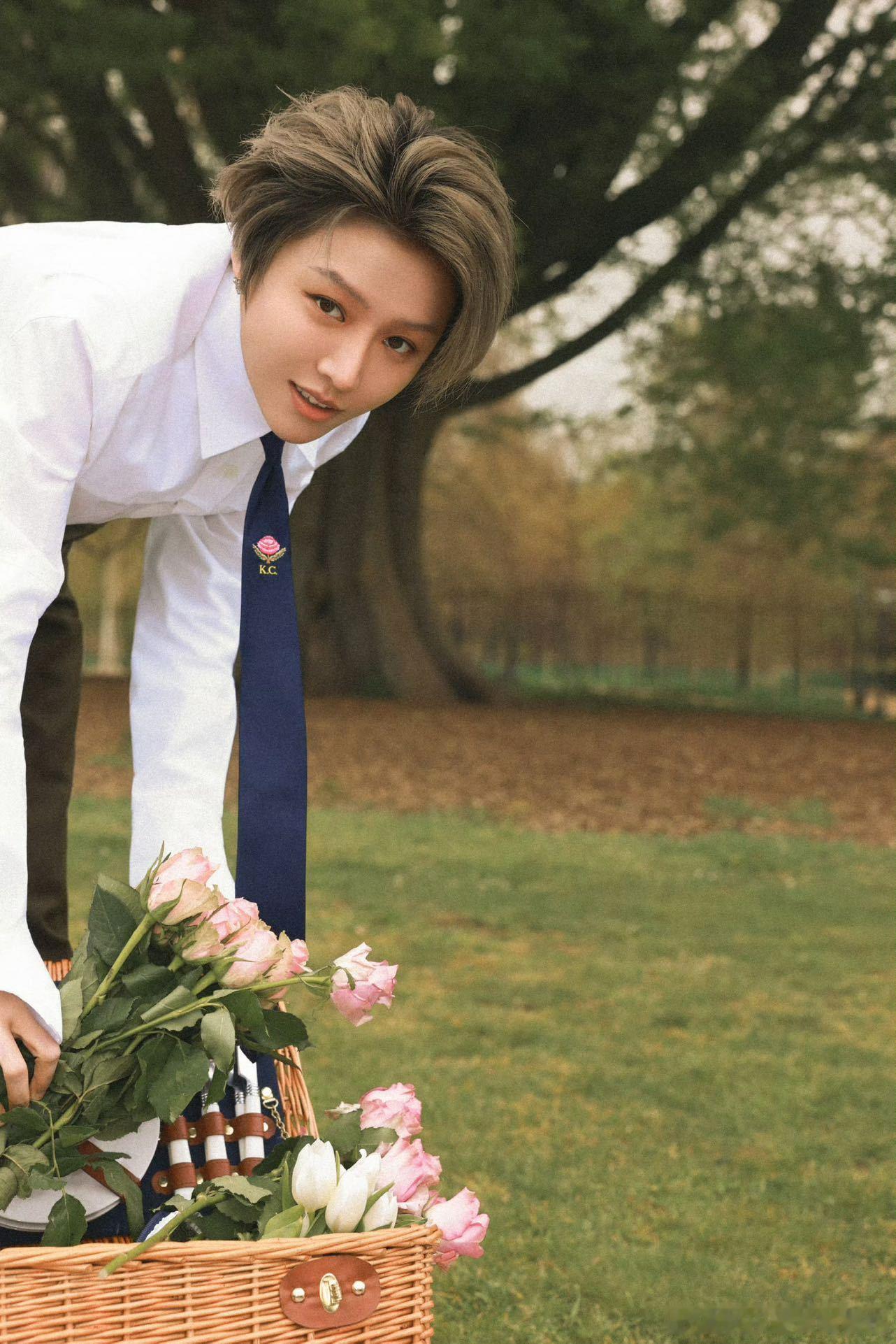 刘雨昕原创生日单曲 《虽然已经开始新的生活》这首歌不是在讲“放下”，是在讲“带着