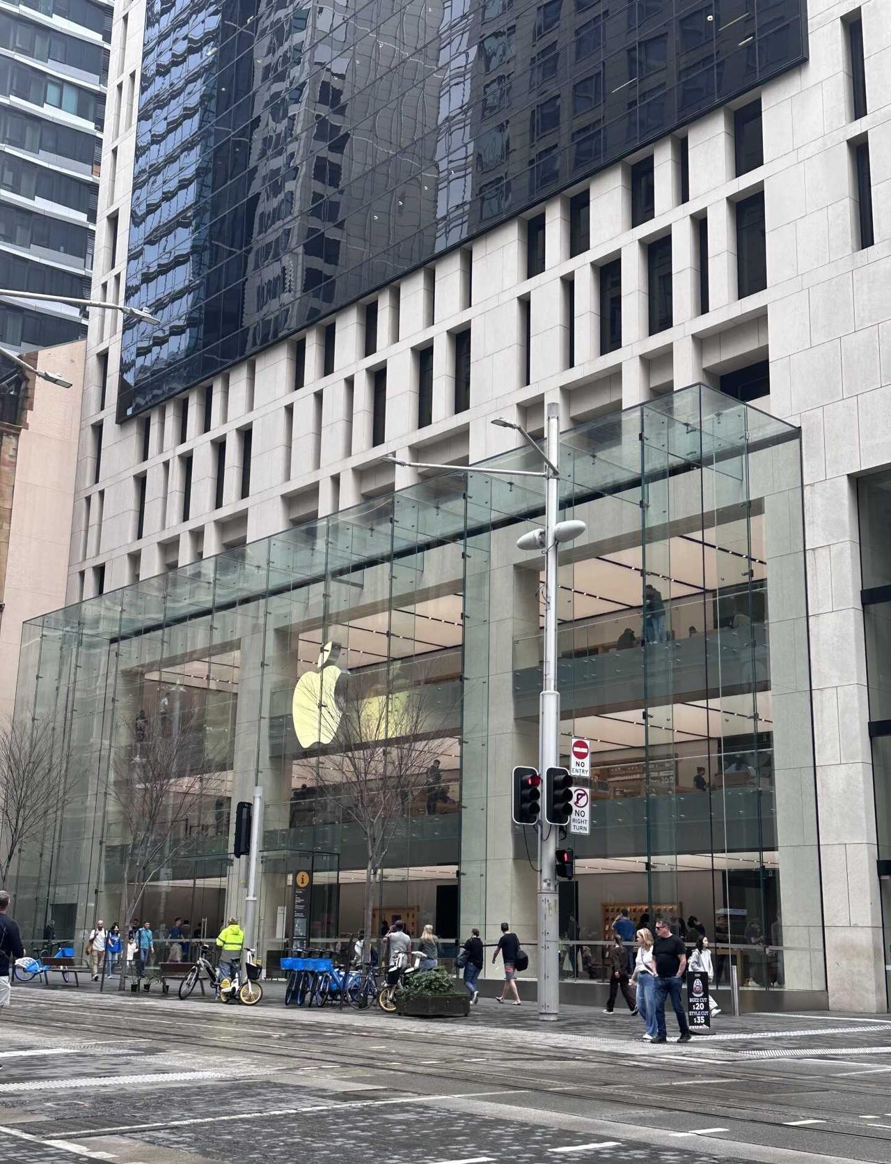 澳洲喜提iphone18
大早上有点懵 薅上澳洲羊毛
银联+退税 价格赛过pdd
