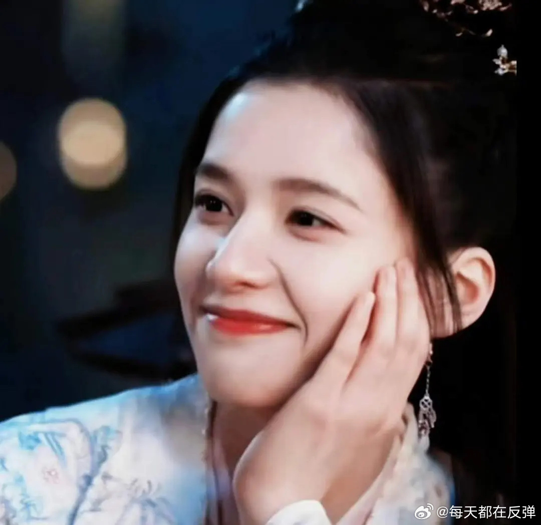 肖战秒被打脸藏海传剧情又水了，为啥有这么多感情戏啊，这个女主不会把剧弄崩了吧？这