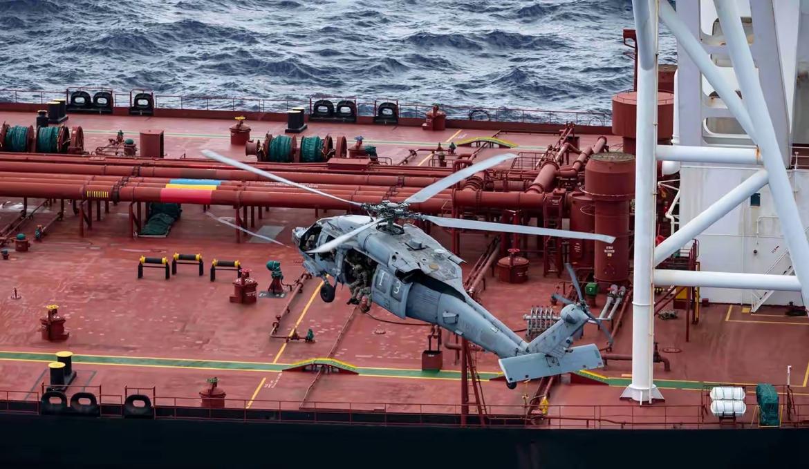 特朗普白纸黑字发文：船员不停船，就击穿轮机舱；船停了，海军陆战队上船；上船了，货