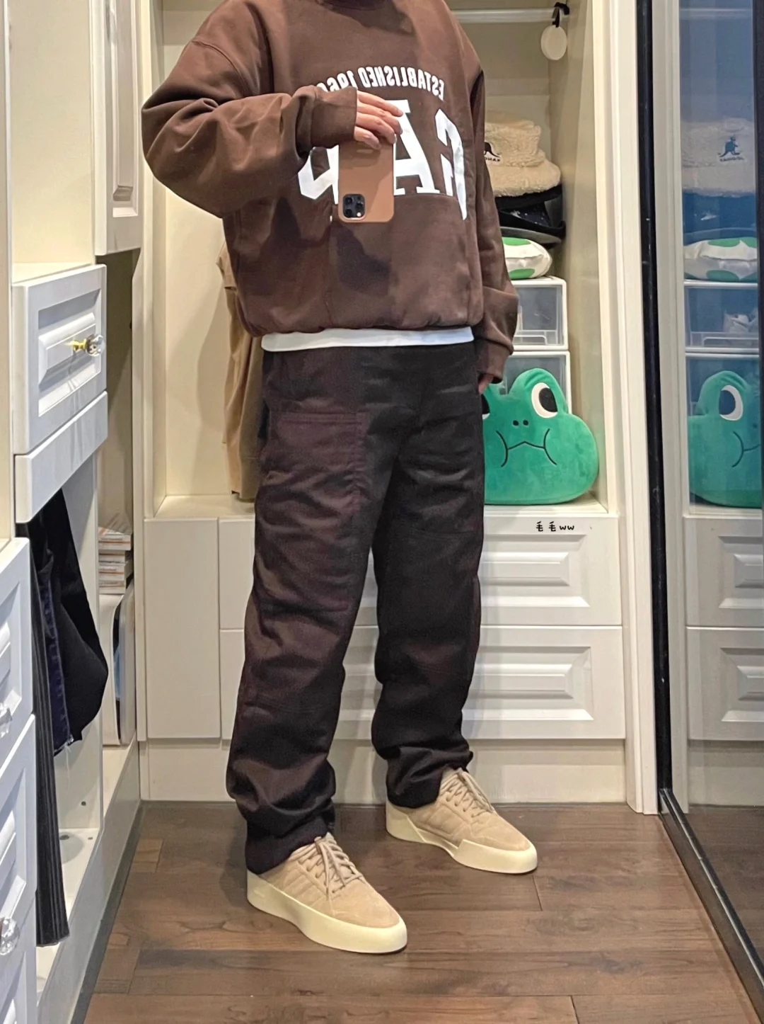 巧克力色系｜工装裤穿搭