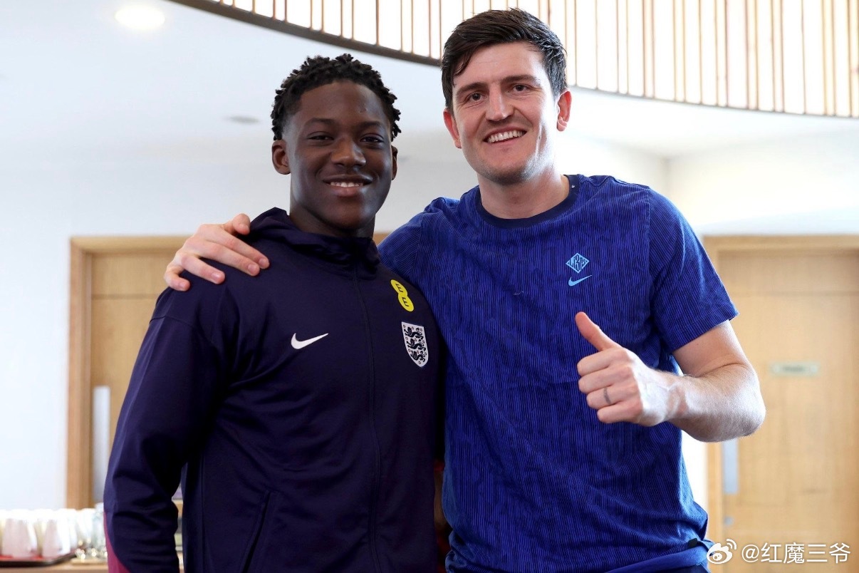 曼联  据可靠消息确认，曼联已基本敲定了两位球员的续约事宜。20岁的梅努即将签署