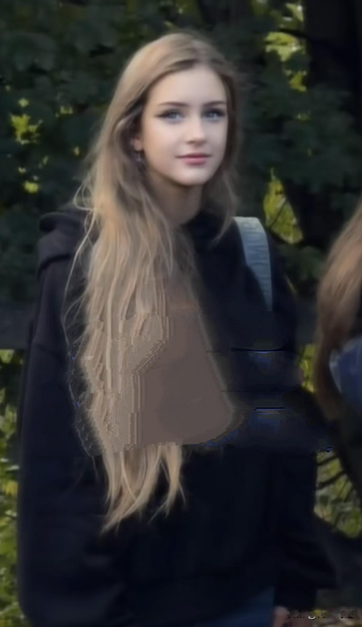 好惊艳的外国女孩，美得没有一点瑕疵！