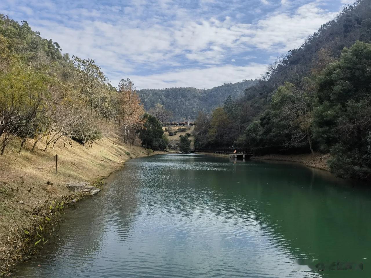 打卡长沙环境最好的板块梅溪湖桃花岭公园！这里有山有水，是长沙最受购房者欢迎地方！