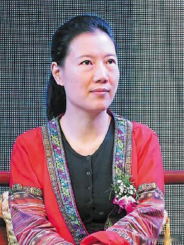 财经女王叶檀抗癌重生，给所有人狠狠上了一课
 
曾经年入千万、忙到连看病时间都没