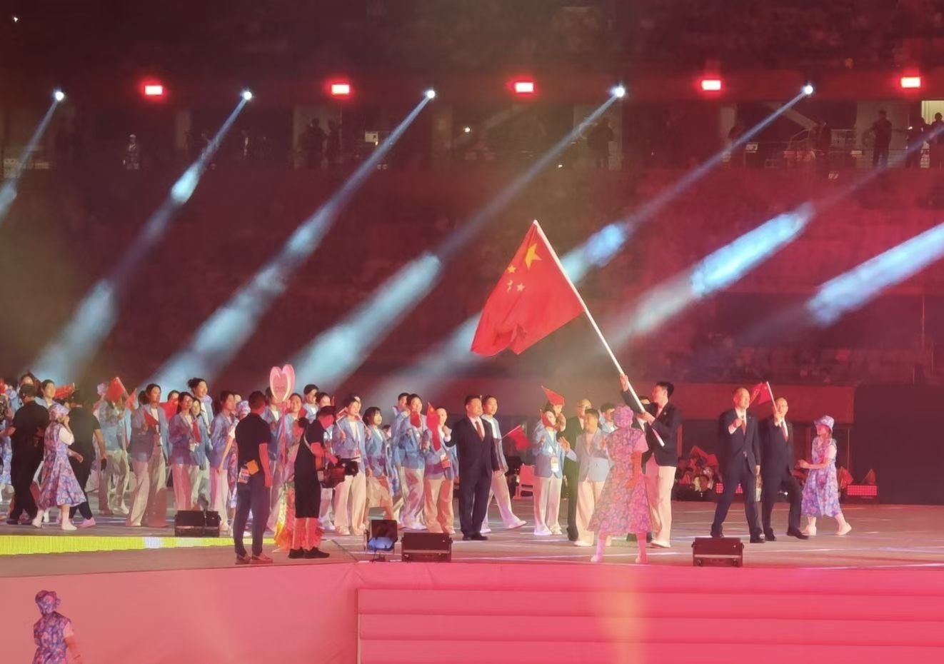 亚运会 中国队入场 加油加油加油中国 ​​​