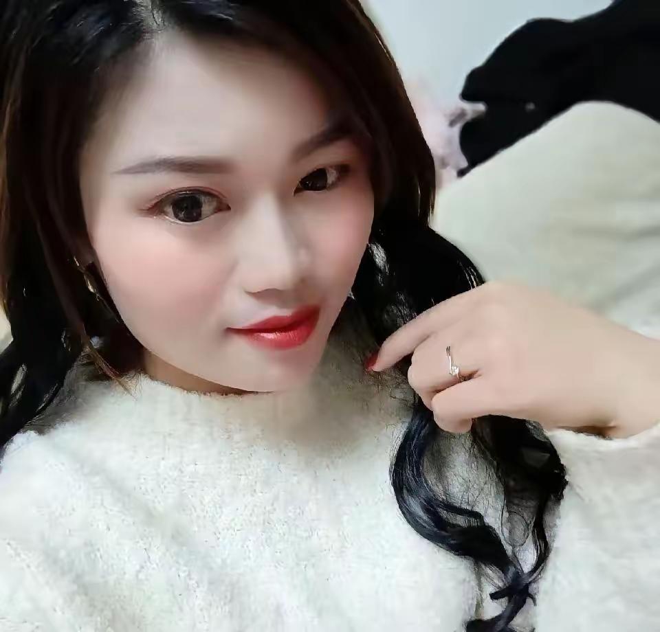 "男主外女主内" 的观念过时了吗？ 我认为过时了，现在的女性都很现实，以前是嫁汉
