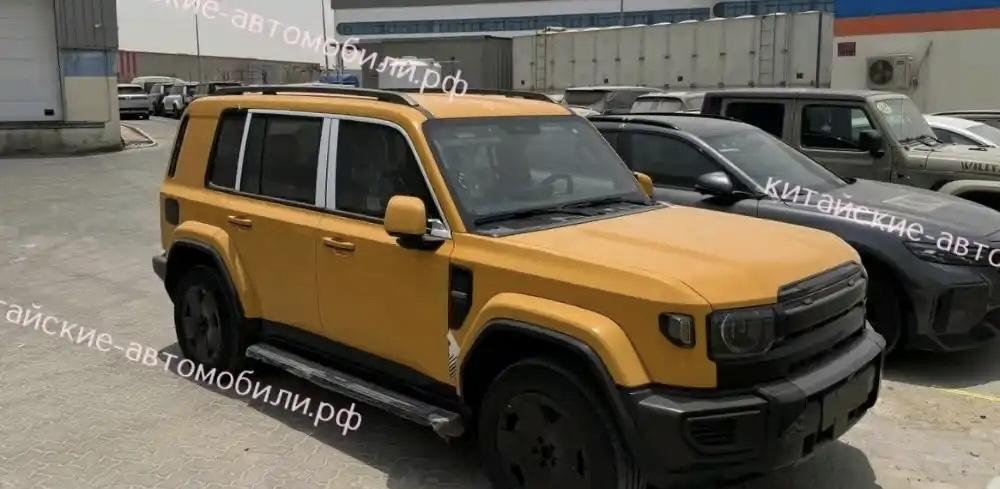 奇瑞ICAR V27将在8月1号亮相，我感觉这款车前脸很吃涂装，有的颜色很好看，