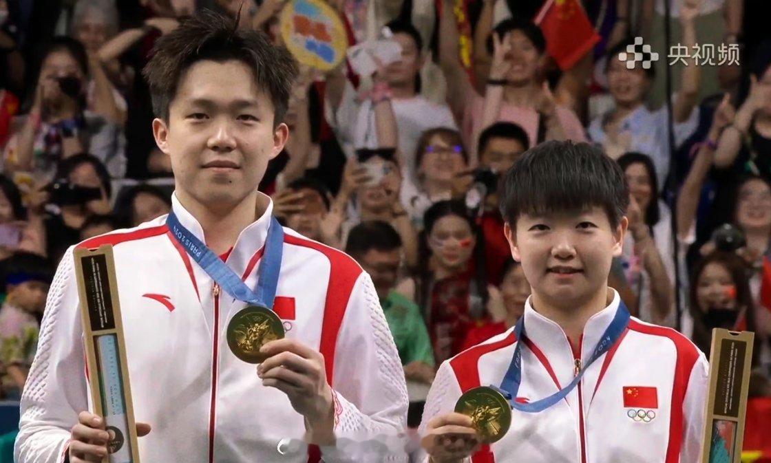 #王楚钦孙颖莎vs李正植金琴英##奥运会# 拿下巴黎奥运会混双金牌🥇莎头组合圆