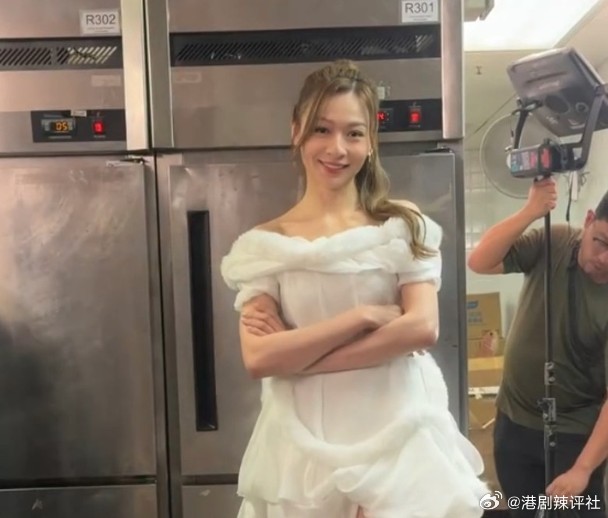 有「性女港姐」之稱的前港姐冠軍林鈺洧自加入無綫處境劇《愛．回家之開心速遞》以來，