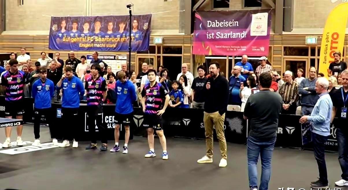 德国人为了送别樊振东，竟然要把体育馆门口的主干道直接命名为“樊振东大道”。
 