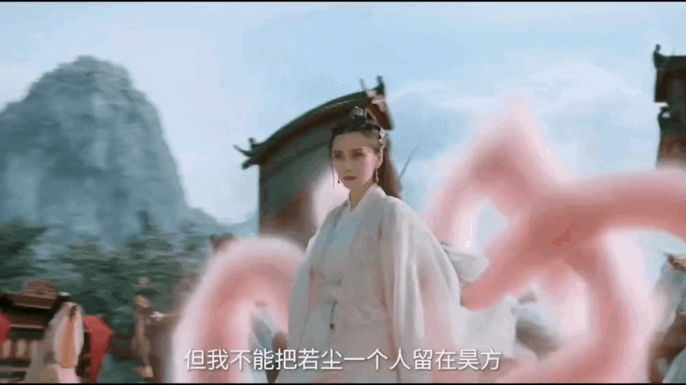 #AngelababyVS迪丽热巴九尾狐造型# 两个造型对比，你们会更喜欢哪一个