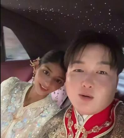 网红结婚现场直播带货遭封号 网友吐槽：也不是什么钱都要赚，都能赚的
9月17日，