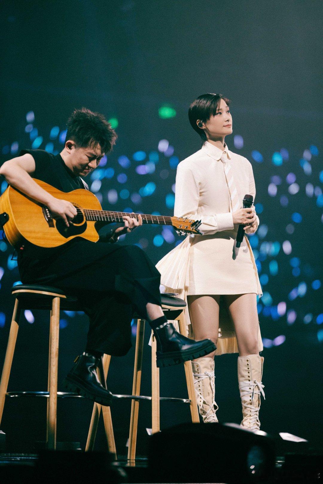 #李宇春厦门限定海之曲#真的超级喜欢李宇春的歌声啊，每一首翻唱都有自己与众不同的