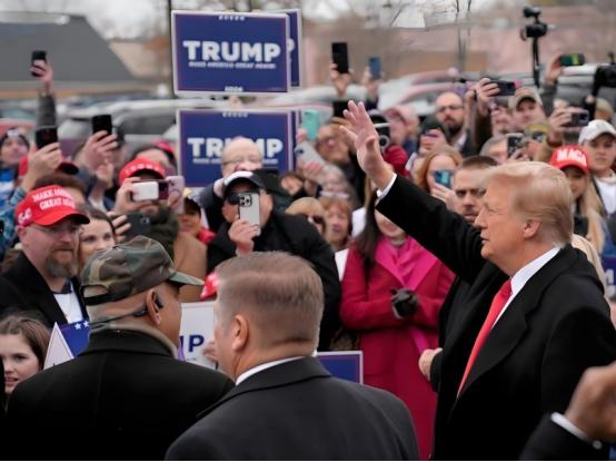 不到24小时，美国真实想法暴露，伊朗准备战斗到底，最大输家出现

美伊以冲突持续