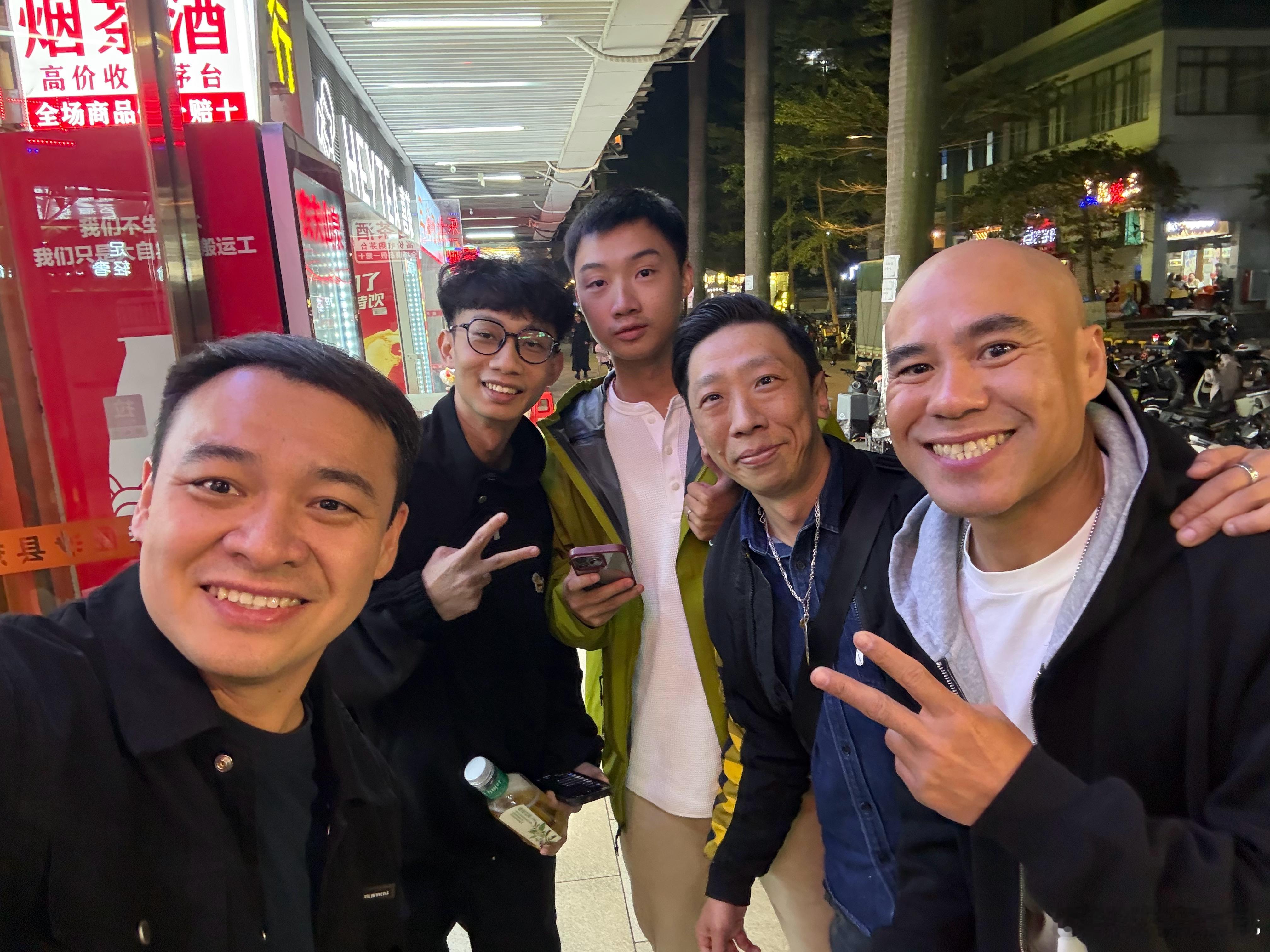 深夜小梅打机，还遇到熟人！ 