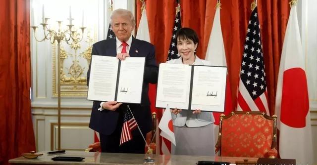 很多人以为，对付日本最狠的手段是“东风洗地”。错！真相是，北京根本没动一兵一卒，