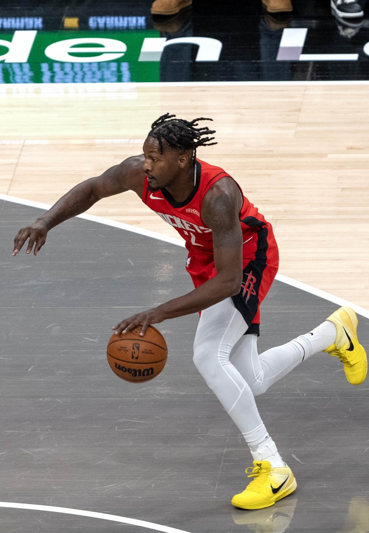 4年5270万……芬尼史密斯近3场比赛都被DNP，此前连续2场得分挂0