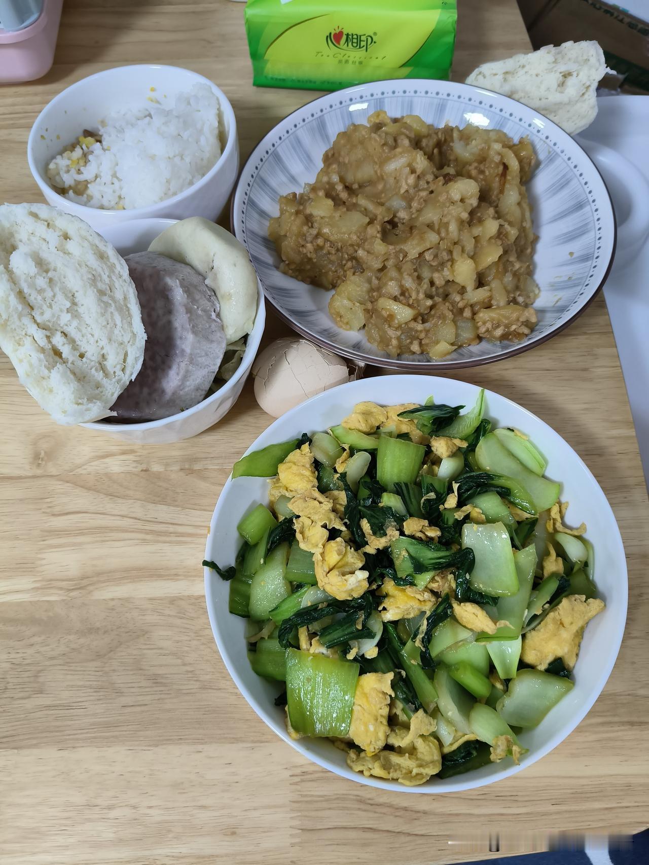 不怕大家笑话，因为想改变自己，想改变生活现状，想赚钱，所以我现在每天坚持写头条。