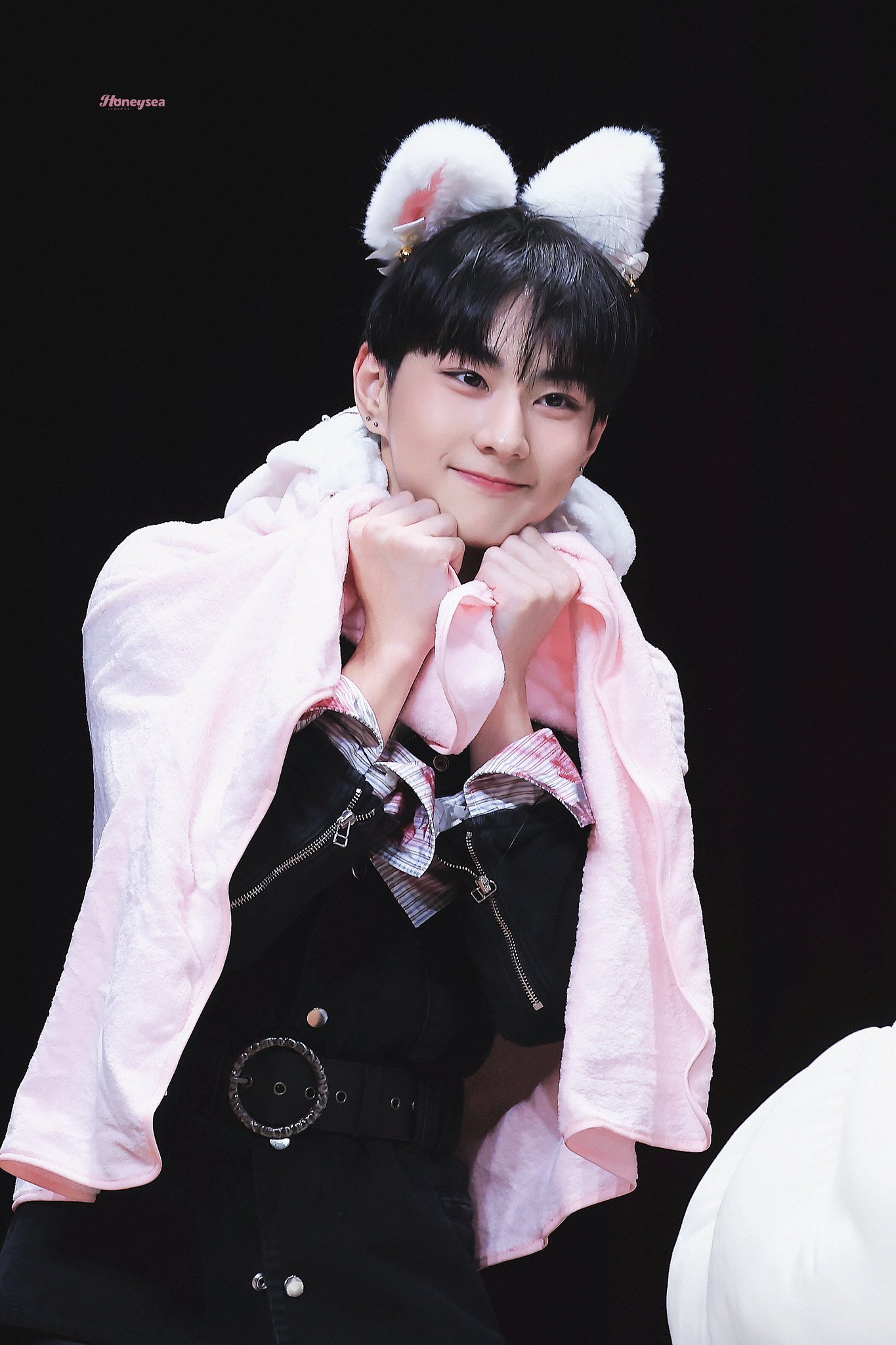 完全小兔汁🎀 ​​​