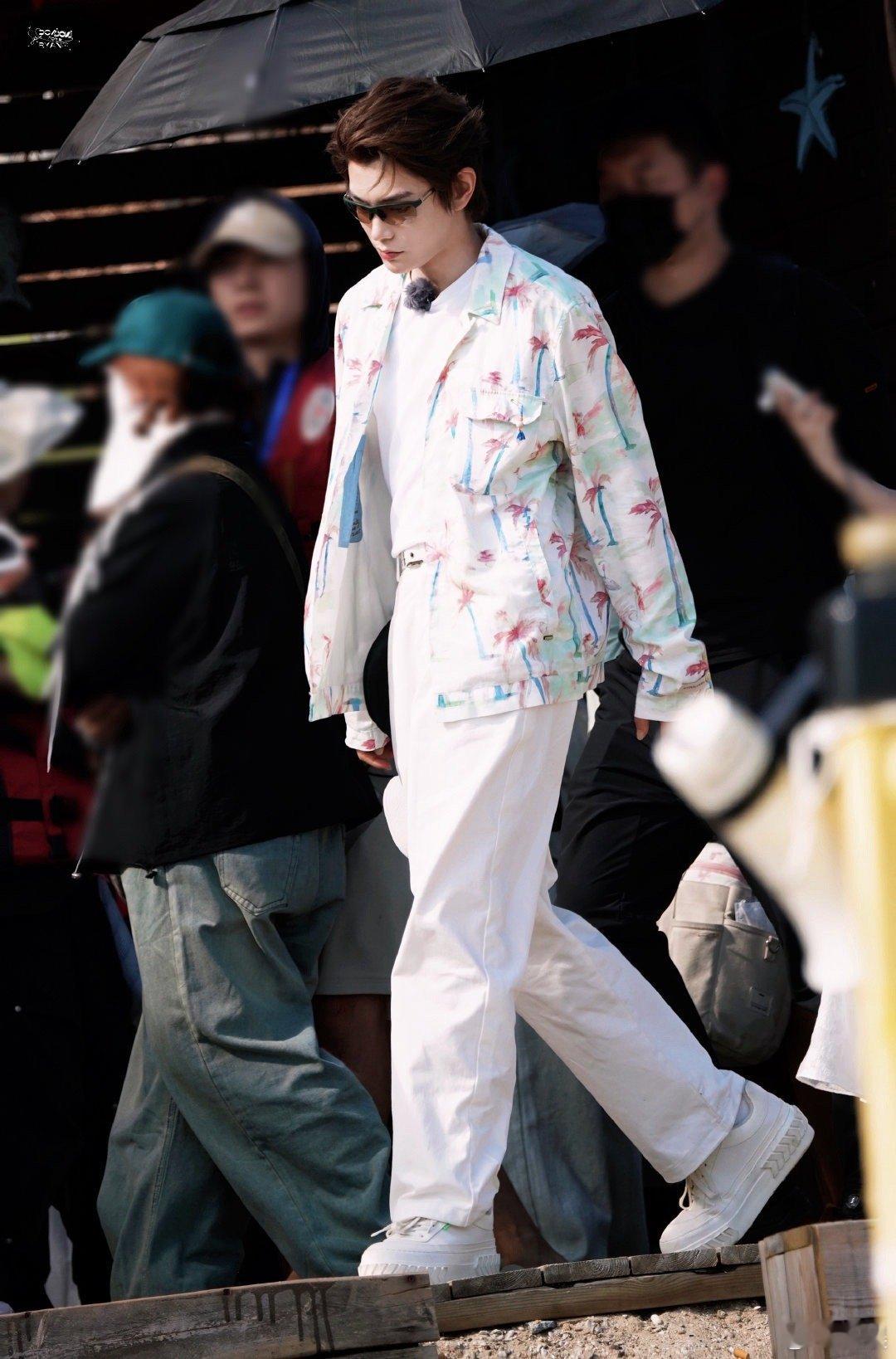 丁禹兮付出型男友具象化  丁禹兮男友力爆棚 