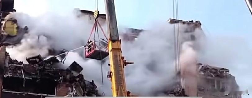 俄罗斯国防部11月20日的消息显示:18日凌晨到19日，俄罗斯对乌克兰西部的军工