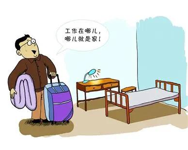 我住平房的左邻右舍，生活态度完全不一样，十几年前动迁，我们又住在一个小区，一个还