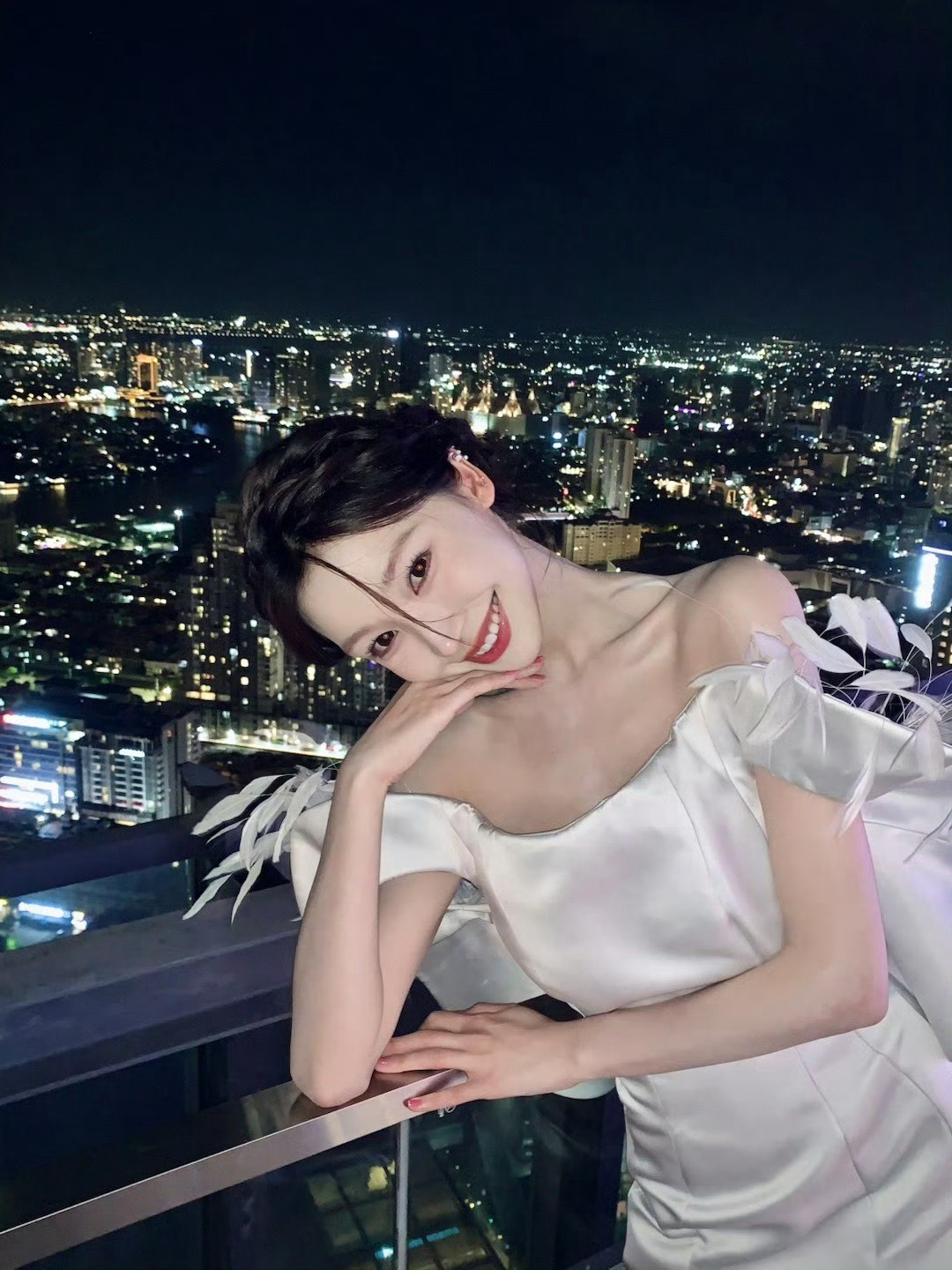 易梦玲天鹅塑具像化了就是很美啊纯粹 ​​​
