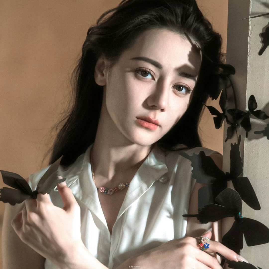 迪丽热巴钰珑 dlrb 迪丽热巴功夫女足 dlrb 迪丽热巴卫蓝欢迎收看迪丽热巴