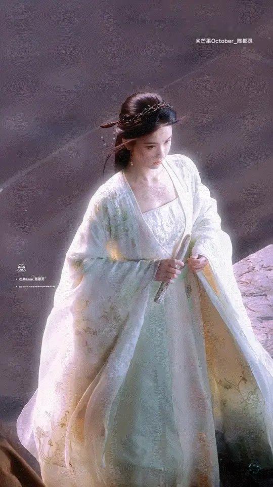 第一个🐰塑陈都灵的简直是个天才 ​​​